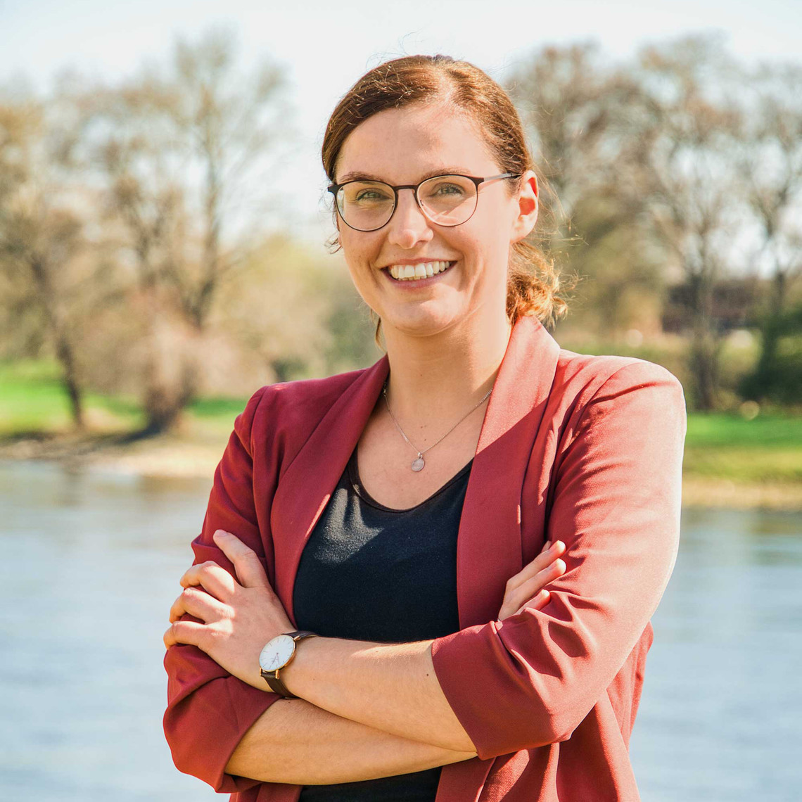 Ihre Ansprechpartnerin für Fragen rund um die Bewerbung: Katharina Graviat